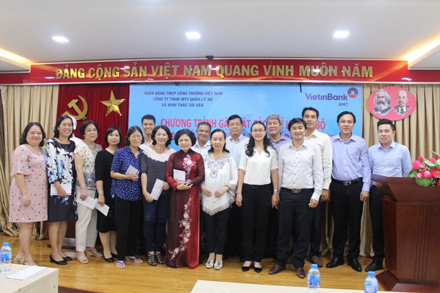 Chương trình gặp mặt các thế hệ cán bộ nhân dịp kỷ niệm 30 năm thành lập VietinBank
