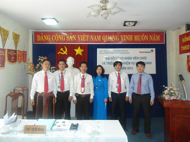 VietinBank AMC Đại hội CNVC và Triển khai nhiệm vụ kinh doanh năm 2012